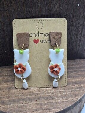 NWT Floral Cat Earrings Pierced Polymer Clay Glass Beads Figural Handmade OOAK